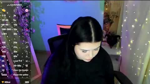 Naomi online show from June 18, 9:14 am