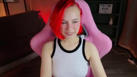 Naomi online show from October 9, 8:25 pm