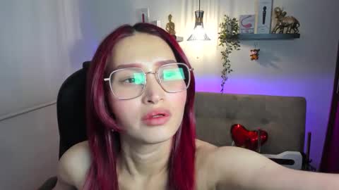 naomy online show from May 7, 3:57 am