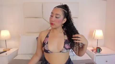 naomycambels online show from July 2, 7:08 pm