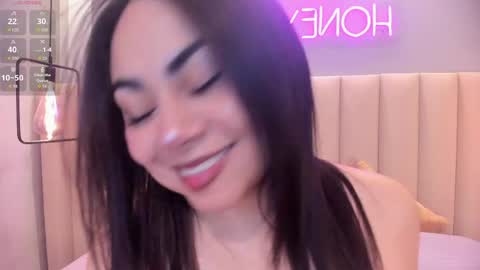 Naomy  online show from June 7, 11:48 am