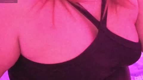 Nasly batista  online show from October 14, 10:57 pm