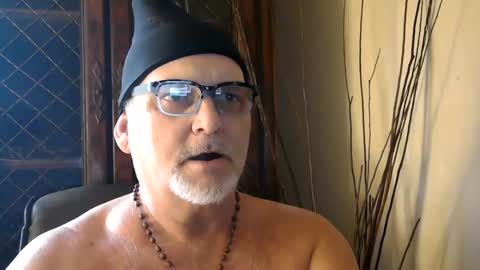 Daddy online show from March 9, 4:00 pm