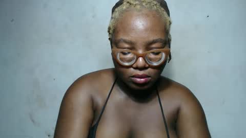 nastyhairy7 online show from November 4, 6:37 am