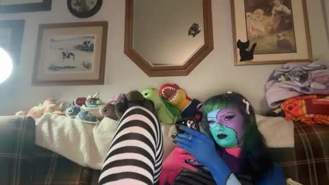     online show from September 25, 3:35 am