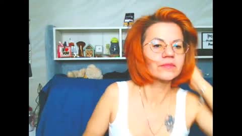 Snapshot of natali3855 chatting on February 21, 12:16 am Natali online show from February 21, 12:16 am