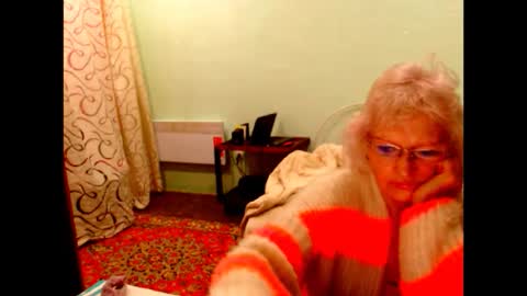 natali online show from November 12, 7:38 pm