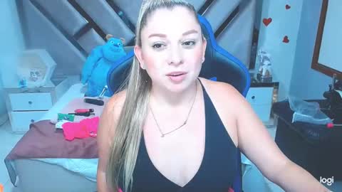 Snapshot of natalia5560 chatting on January 14, 5:56 pm natalia5560 online show from January 14, 5:56 pm