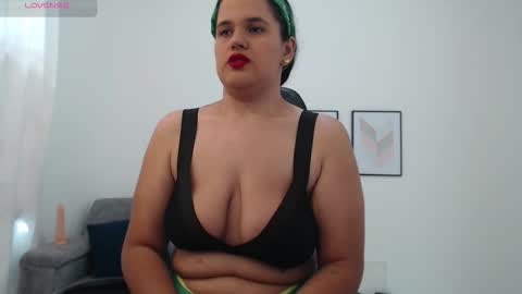 Nathalia online show from October 16, 6:29 pm