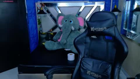 nataliatompsonx1 online show from September 23, 9:54 pm