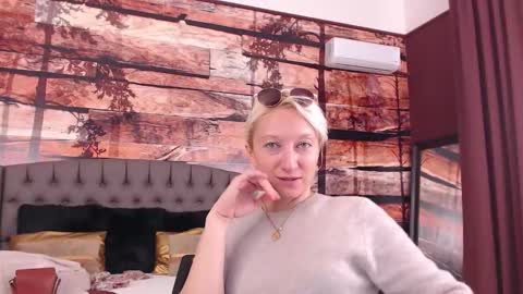 Natalie online show from November 24, 11:53 am