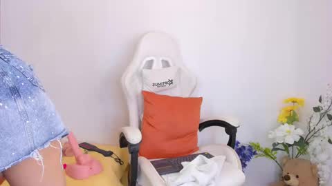 Natalie online show from October 27, 7:03 pm