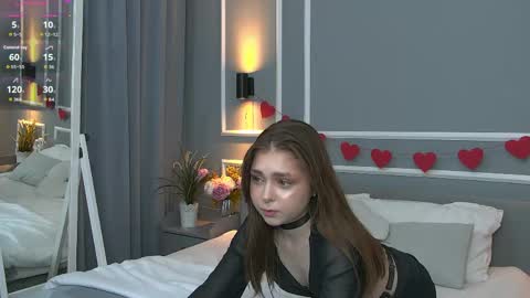 nataliecroft online show from April 20, 7:11 am