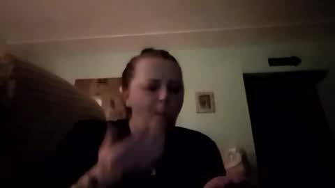 Snapshot of nataliedays chatting on October 19, 3:00 am Natalie online show from October 19, 3:00 am