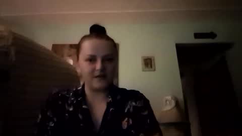Snapshot of nataliedays chatting on October 18, 3:00 am Natalie online show from October 18, 3:00 am
