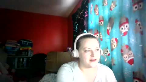 Snapshot of nataliedays chatting on February 14, 10:14 pm Natalie online show from February 14, 10:14 pm