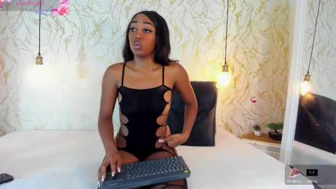 Snapshot of natalieparkerr chatting on September 16, 12:29 pm NATALIE online show from September 16, 12:29 pm