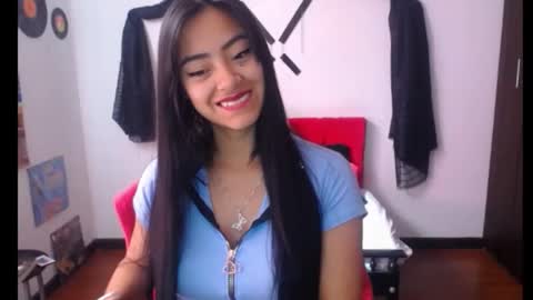 Snapshot of natalyescobar_lx chatting on January 22, 2:03 pm Nataly Escobar online show from January 22, 2:03 pm