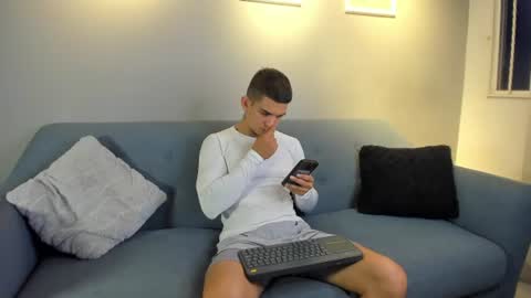 natan_77 online show from July 2, 3:23 am
