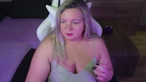 Natalli online show from February 19, 8:31 pm