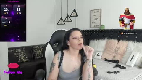 Snapshot of natasha__logan chatting on March 9, 10:19 am Natasha online show from March 9, 10:19 am