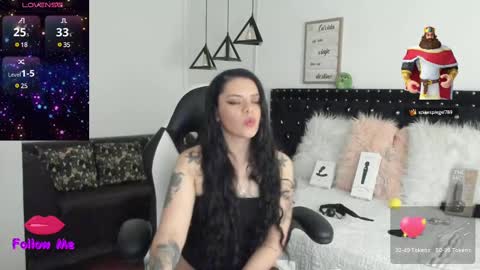 Snapshot of natasha__logan chatting on February 9, 7:26 am Natasha online show from February 9, 7:26 am