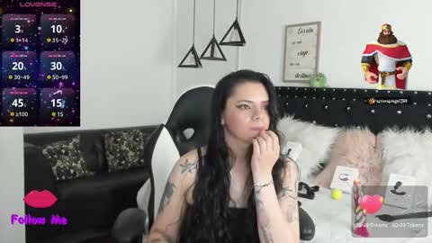 Snapshot of natasha__logan chatting on February 24, 1:21 pm Natasha online show from February 24, 1:21 pm