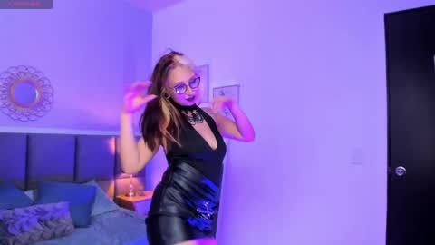 Natasha online show from May 8, 1:28 pm
