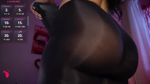 Natasha Sccott online show from February 21, 6:55 pm