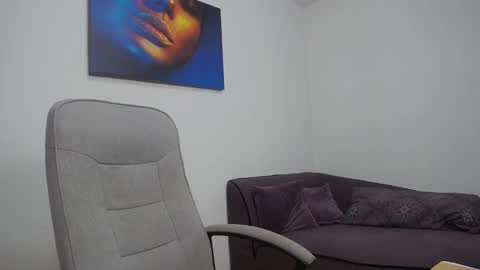 Snapshot of natashaboobs chatting on February 6, 9:43 am natashaboobs online show from February 6, 9:43 am