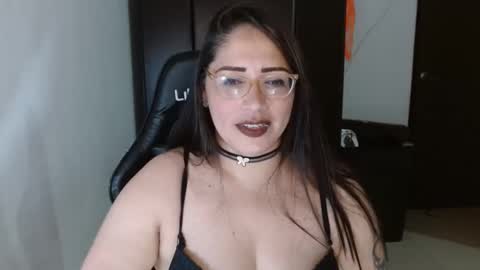 Natasha Smithe  online show from October 18, 2:38 am