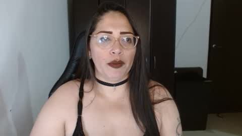 Natasha Smithe  online show from October 28, 2:56 am