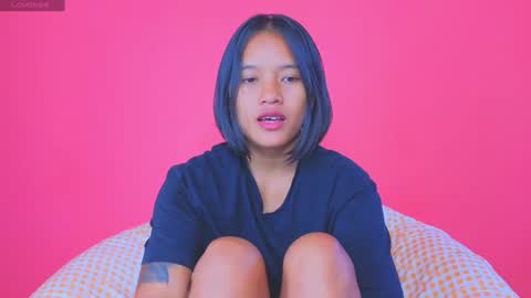 Natcha C online show from January 4, 2:56 am