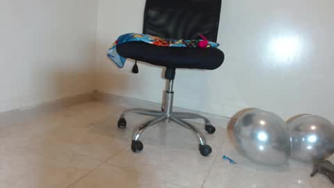 nath_dawson online show from September 24, 2:02 pm