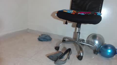 nath_dawson online show from September 13, 3:25 pm