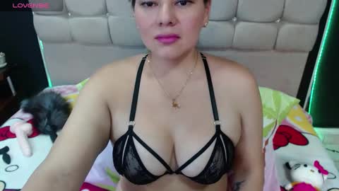 nathalia_nat online show from December 14, 2:21 pm