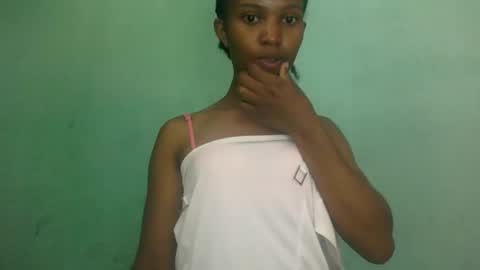 nathalie004 online show from October 7, 7:48 am