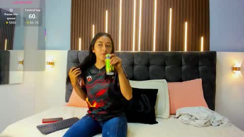 ... Nathaly ... online show from October 14, 3:09 am