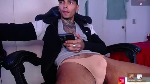 nathan_aress6666 online show from June 3, 9:53 pm