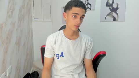 nathan_shimmer online show from September 14, 8:43 pm