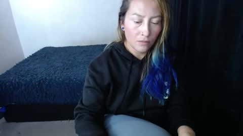 nathh_92 online show from September 13, 3:09 am
