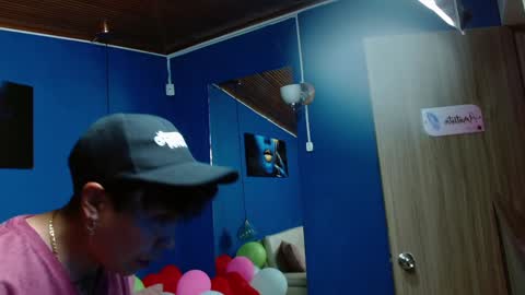 Snapshot of nato_evans chatting on February 7, 6:35 am nato_evans online show from February 7, 6:35 am