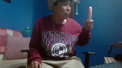 Snapshot of nato_evans chatting on January 29, 12:43 am nato_evans online show from January 29, 12:43 am