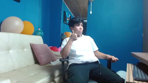 Snapshot of nato_evans chatting on February 4, 2:07 am nato_evans online show from February 4, 2:07 am