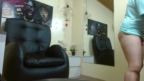 Snapshot of nato_evans chatting on February 11, 10:18 pm nato_evans online show from February 11, 10:18 pm