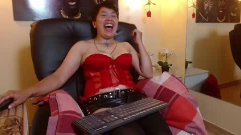 Snapshot of nato_evans chatting on February 12, 1:30 am nato_evans online show from February 12, 1:30 am