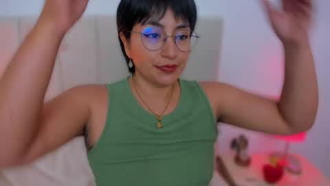 Nathalie online show from April 4, 8:38 pm