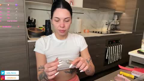 NATTY FIERROS online show from January 30, 9:14 pm