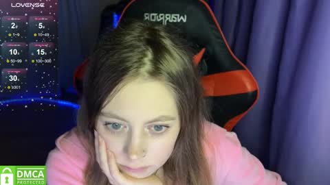 natural_babe666 online show from November 16, 9:28 pm