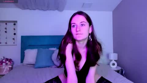 Snapshot of natural_meri_ chatting on September 19, 5:44 am Meri online show from September 19, 5:44 am